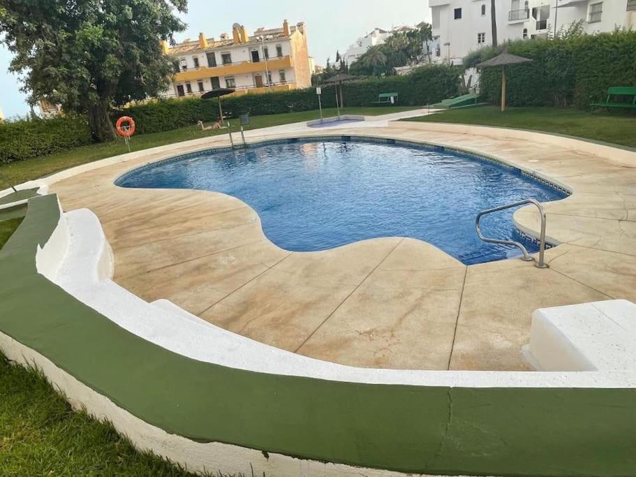 Apartamento Con Terraza A Pie De Playa